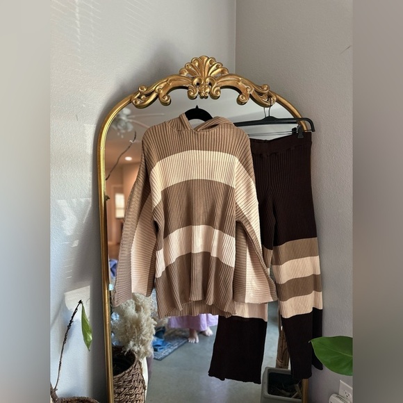 Free People Sweaters - Free people brown hooded knit sweater set small nwt